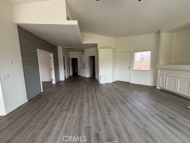 Building Photo - 904 Bergamo Ave