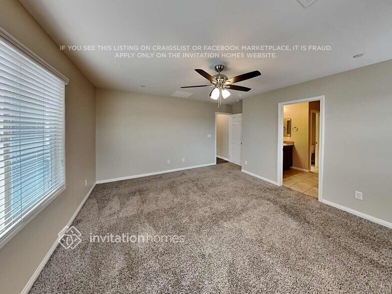 Building Photo - 438 Barcarolle Ln