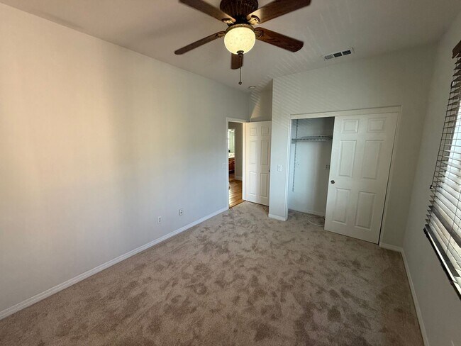 Building Photo - A Large and Spacious Home in Port Hueneme
