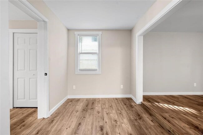 Building Photo - 920 Johnston St