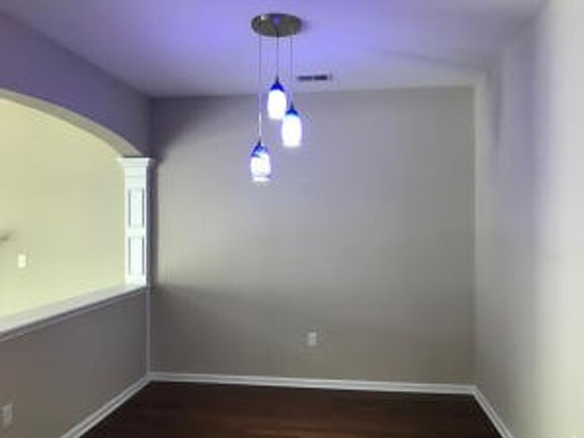 Building Photo - Two story traditional home in Sophia Landing.