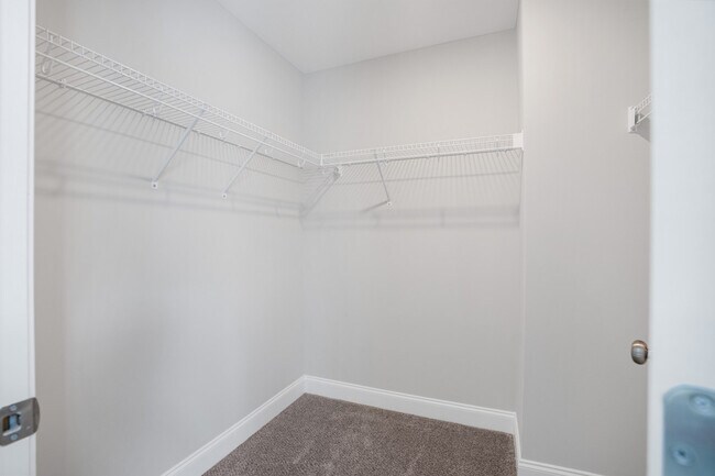 Building Photo - 156 Excell Rd