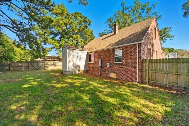 Building Photo - WELCOME TO WILLOUGHBY TERRACE!!!