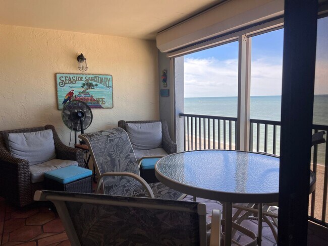 Building Photo - Venice, FL 2BR/2BA Condo in a Gated, Gulf front Community