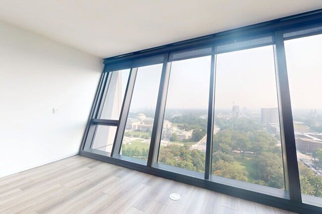 Interior Photo - Solstice on the Park