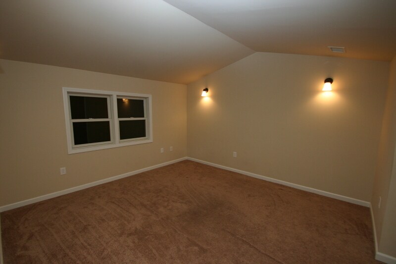 Building Photo - 164 Old Croton Rd