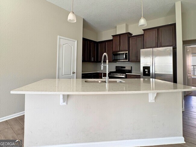 Building Photo - 312 Chinquapin Dr