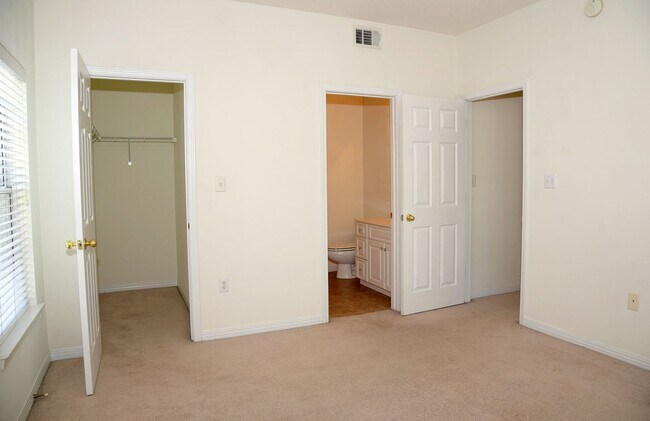 Building Photo - 1501 Partin Dr N