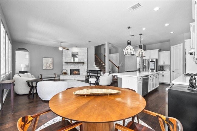 Building Photo - 2932 Hawkins Creek Ln