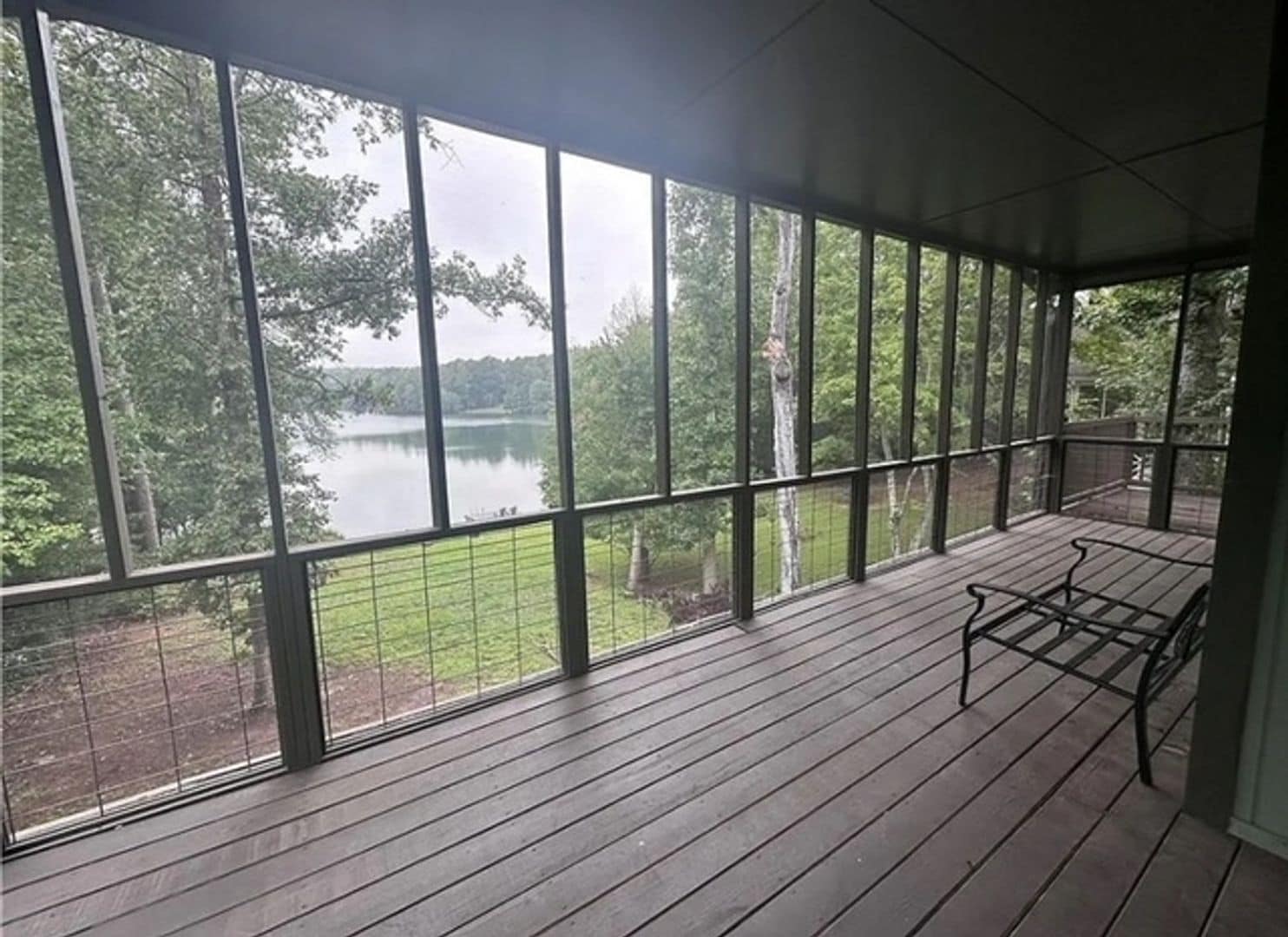 Building Photo - 5197 Woodmont Dr