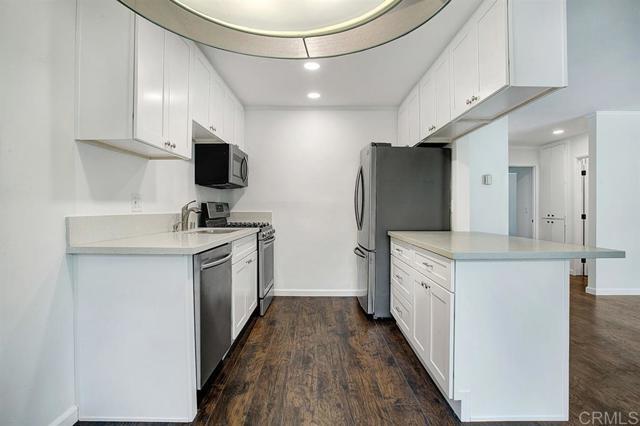 Building Photo - 13754 Mango Dr