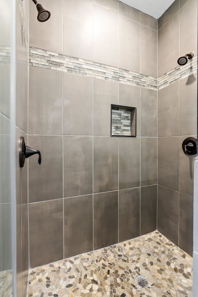Building Photo - 7309 Longitude Ct