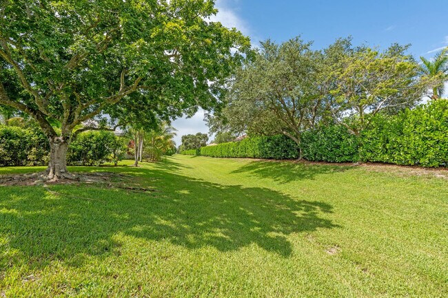 Building Photo - 7803 NW 70th Ave