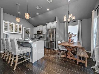 Building Photo - 15740 Caney Dr