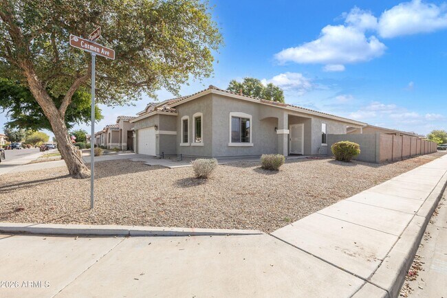 Building Photo - 45445 Gavilan Dr