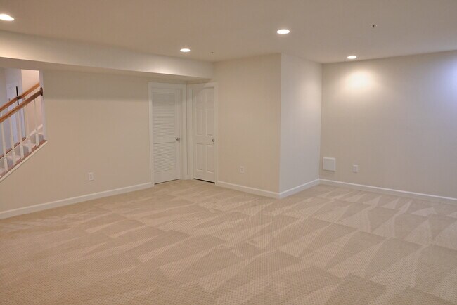 Basement 2 - 18 Sharpstead Ln