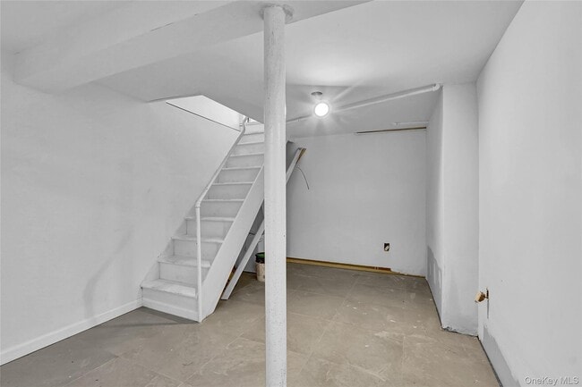 Building Photo - 86-27 239th St