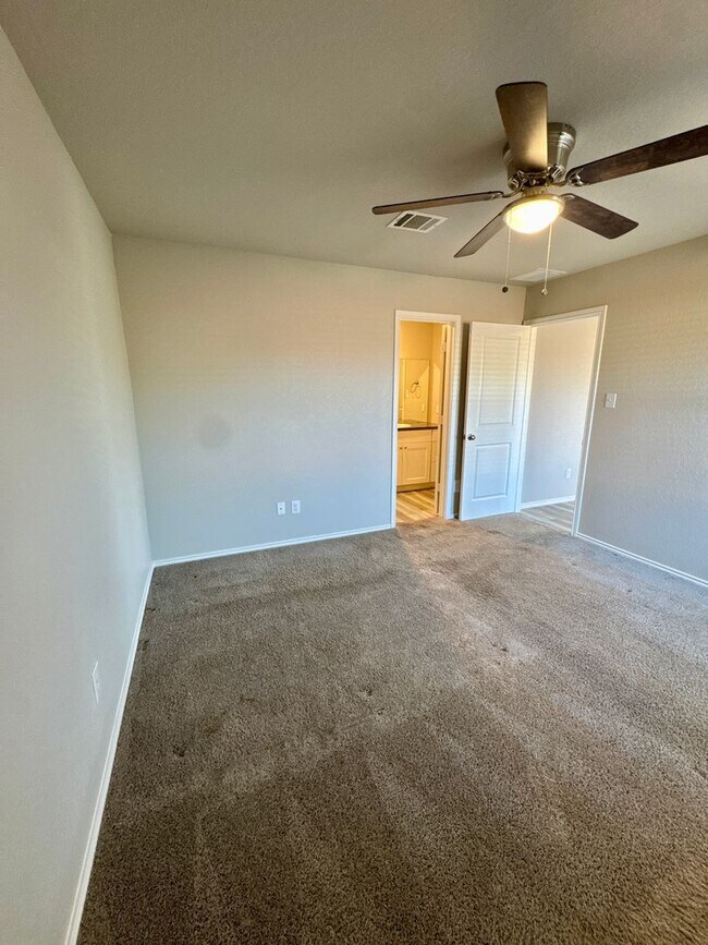 Building Photo - Bulverde Area - Hidden Trails Subdivision 3 beds 2 bath Home for Rent