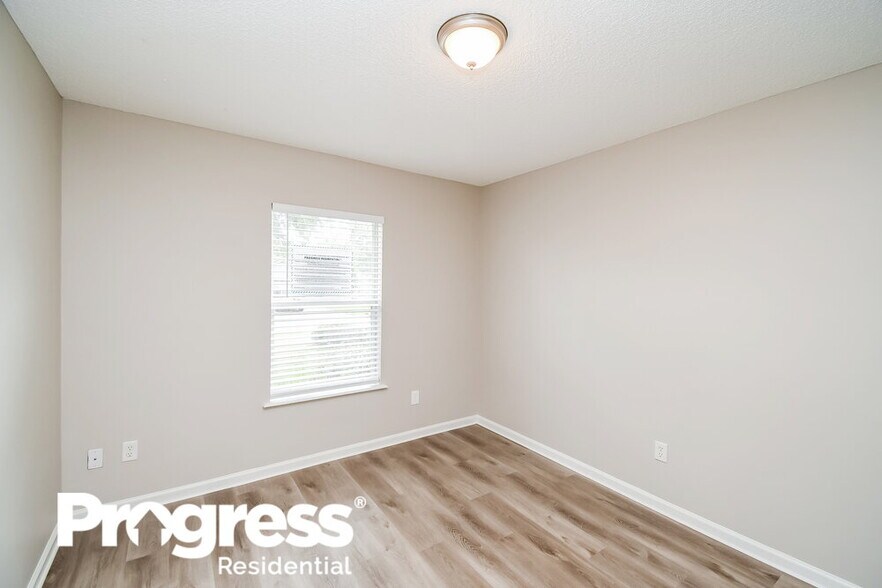 Building Photo - 12248 Pebble Point Dr W