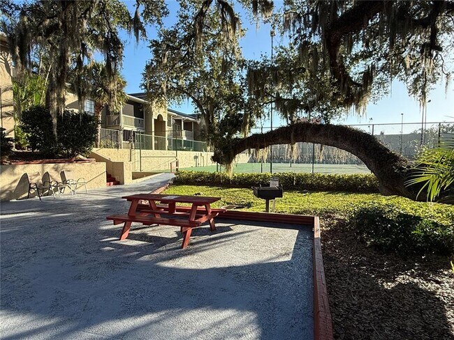 Building Photo - 425 Wymore Rd