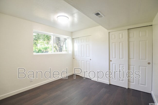 Building Photo - 2088 W 4100 S