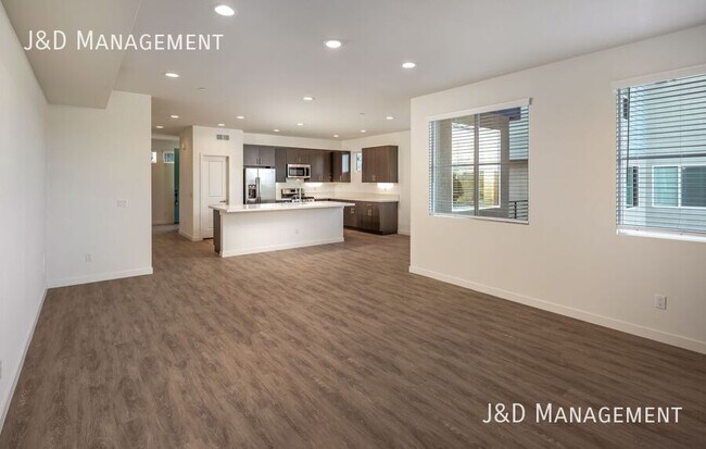 Building Photo - 5845-5855 RILEY STREET-5845