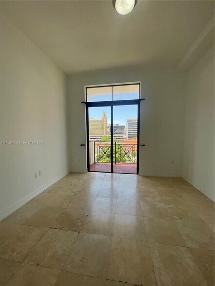 Building Photo - 1805 Ponce de Leon Blvd