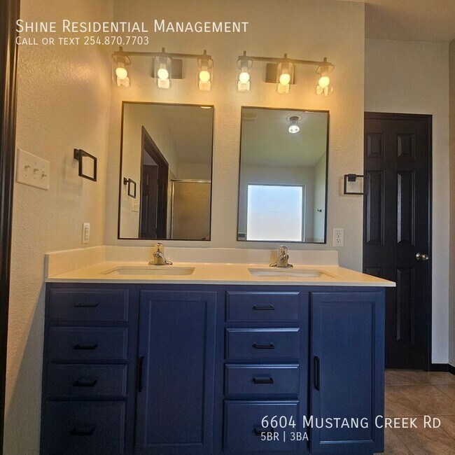 Building Photo - 6604 Mustang Creek Rd