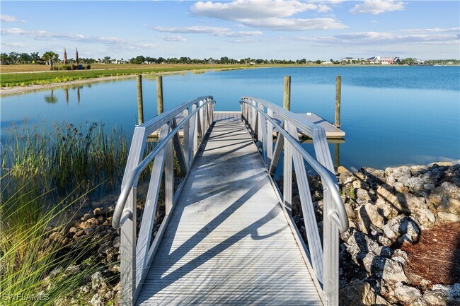 Building Photo - 43992 Boardwalk Loop