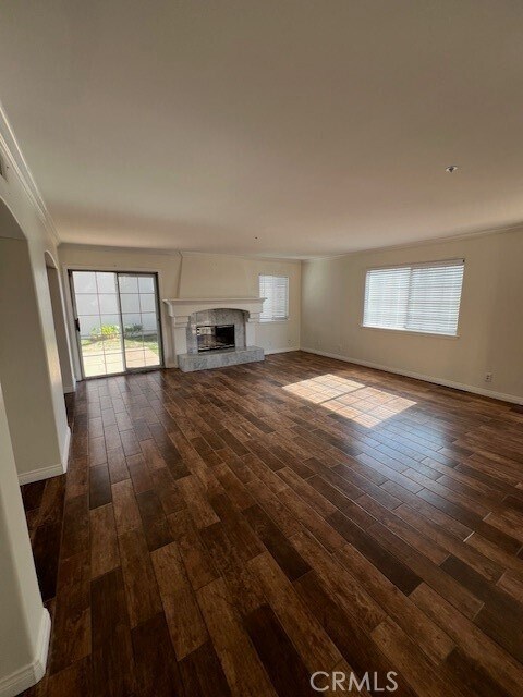 Building Photo - 2224 Ruhland Ave