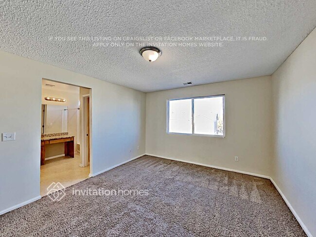 Building Photo - 5135 Pelican St