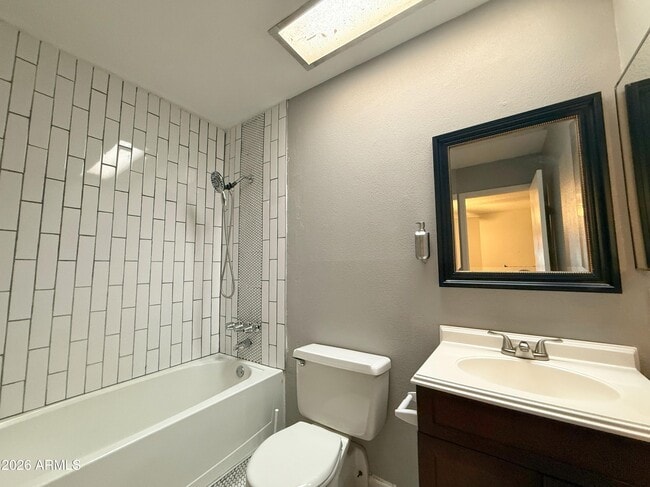 Building Photo - 6812 N 35th Ave