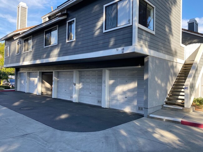 Building Photo - Amazing condo located in desirable Aliso Viejo!