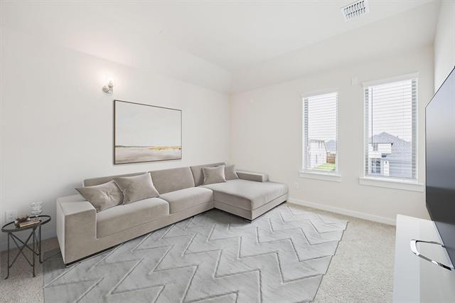 Building Photo - 646 Briar Dr