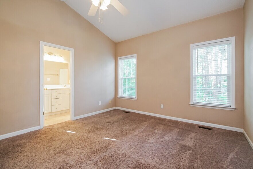 Building Photo - 7137 Spanglers Spring Way