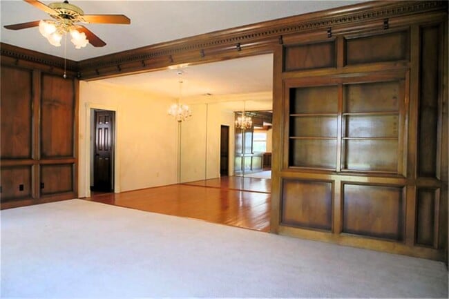 Building Photo - 312 Champions Colony III St