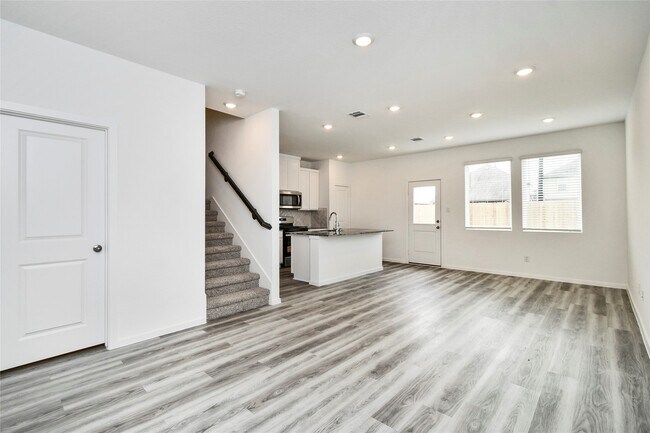 Building Photo - 7534 Linda Lk Ct