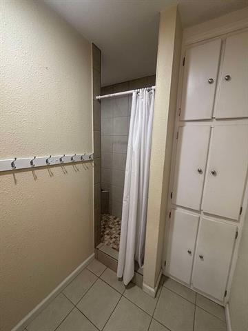 Building Photo - 1477 Woodland Dr