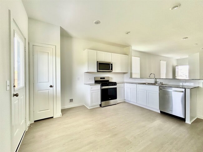 Building Photo - 25323 Merino Ct