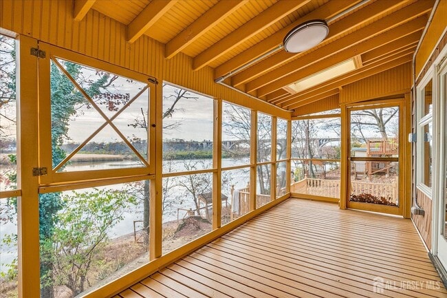 Building Photo - 23 Cardownie St