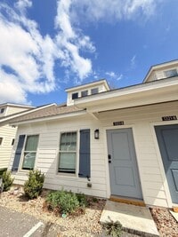 Building Photo - 1323 N Bronough St