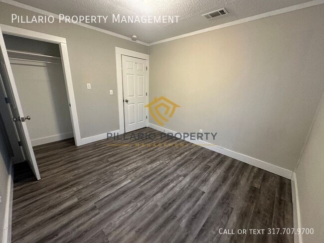 Building Photo - 2300 1/2 S A St.-