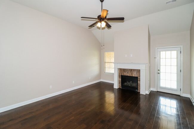 Building Photo - 3567 Marion Ln