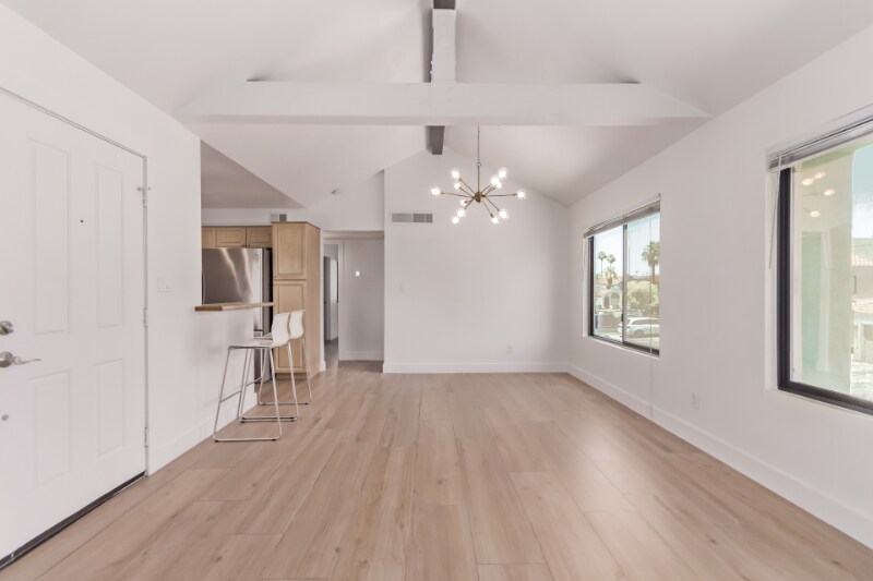 Building Photo - 10055 E Mountainview Lake Dr