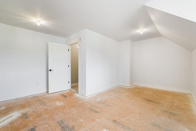 Building Photo - 26 Kiley Ln