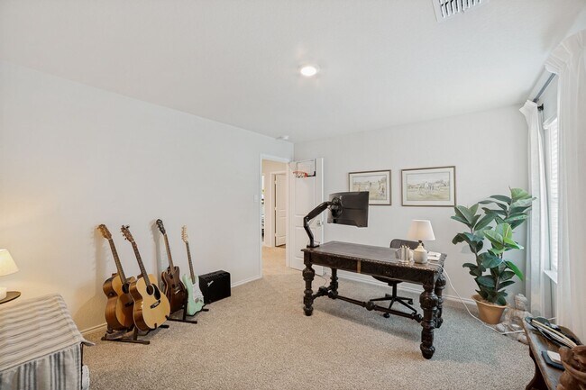 Building Photo - Beautiful 5-Bedroom Home in Riverstone at Westpointe