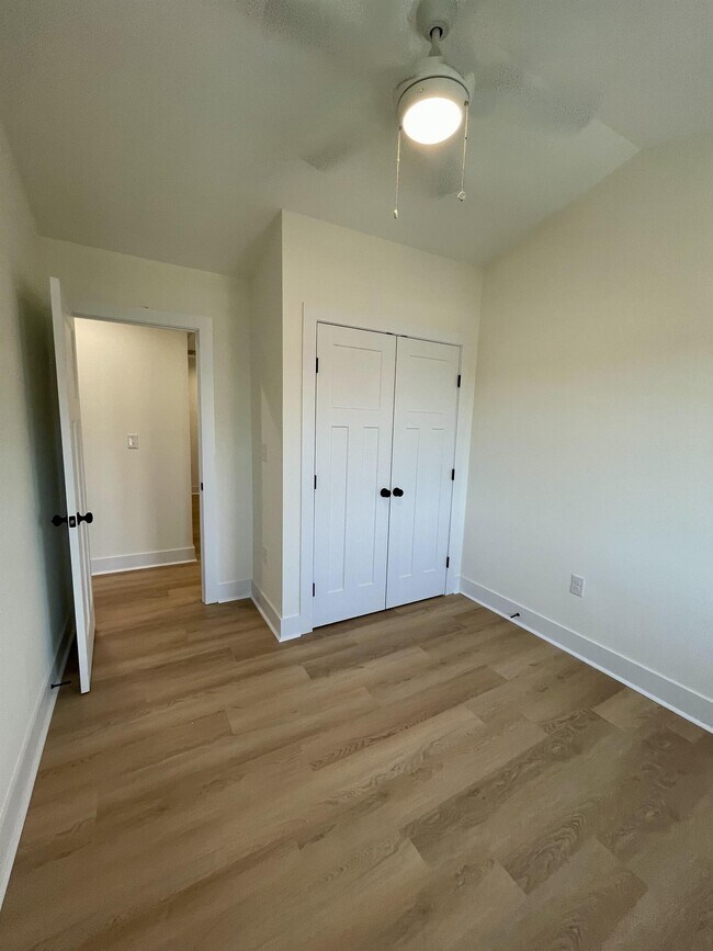 Building Photo - 556 Leesville Rd