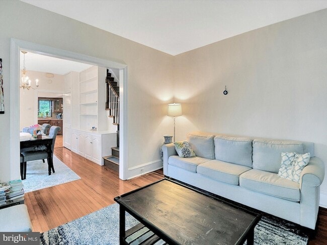 Building Photo - 3 Bells Mill Rd