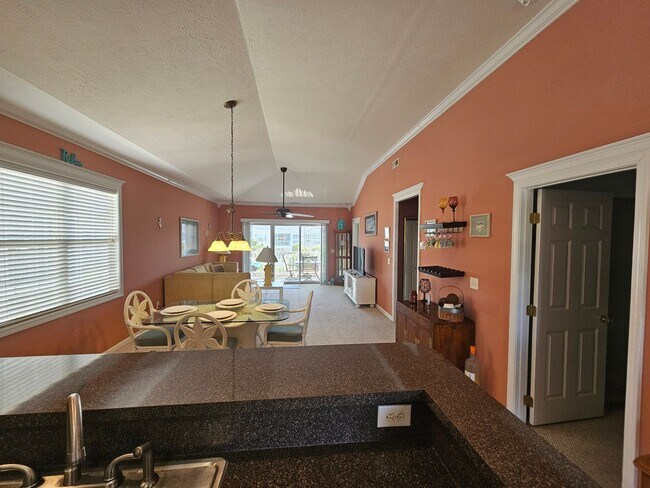 Building Photo - 901 W Port Dr