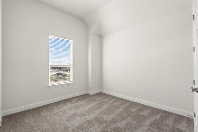 Building Photo - 528 Tubman Dr